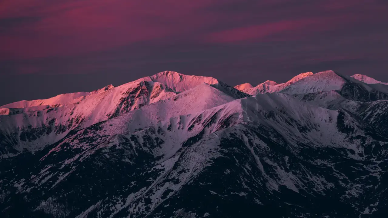 Look - /media/catalog/banners/mountains-pink-sky-twilight-sunset-dusk-snow-covered-3840x2160-8263.webp